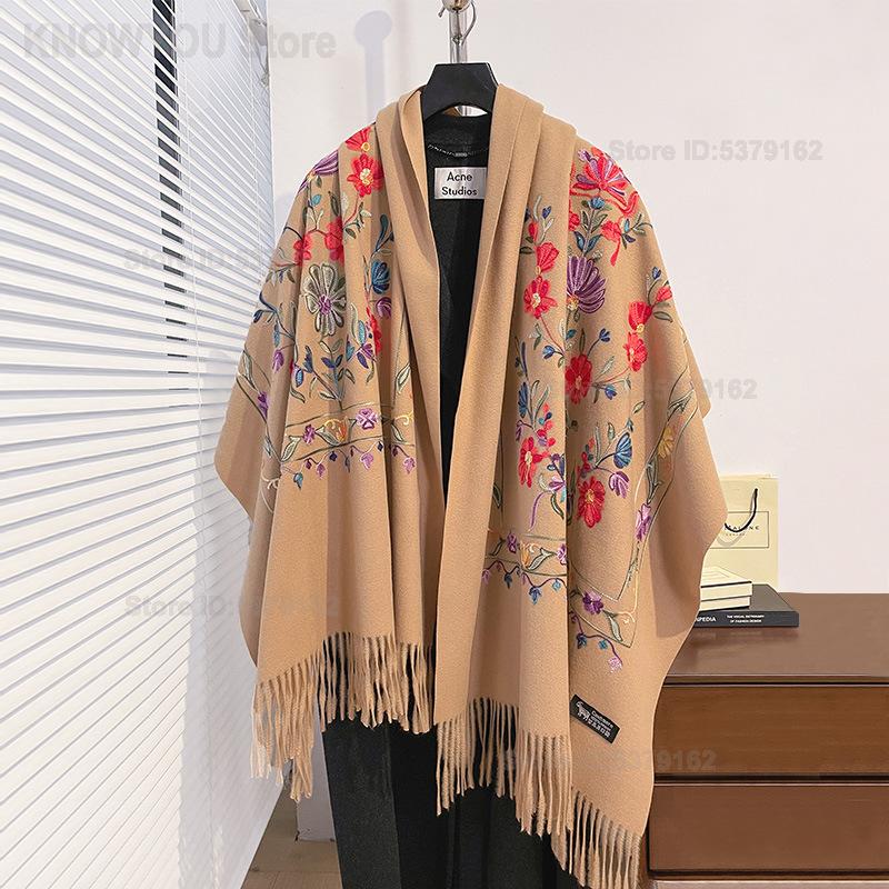 Women Retro Floral Embroidery  - огляд і ціна Go Ethnic Fashion